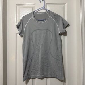 Lululemon short sleeve swiftly size 10 vvguc